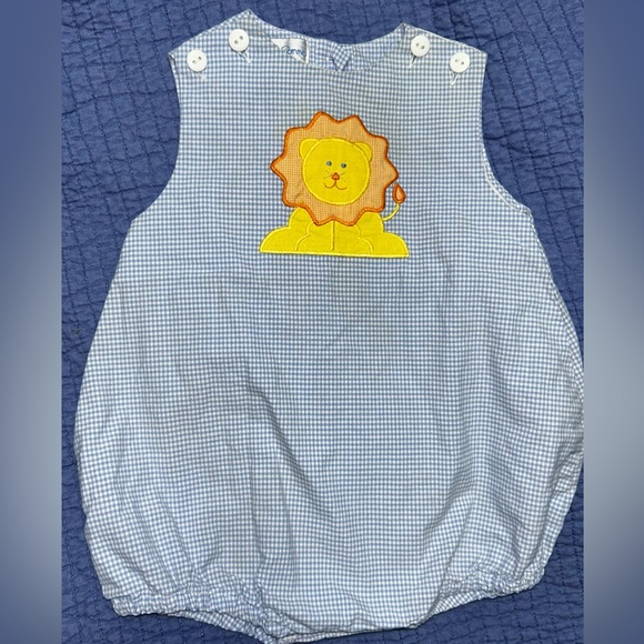 Boutique Other - Petit Pomme blue gingham Jon Jon with lion appliqué sz 6 months smoke free home